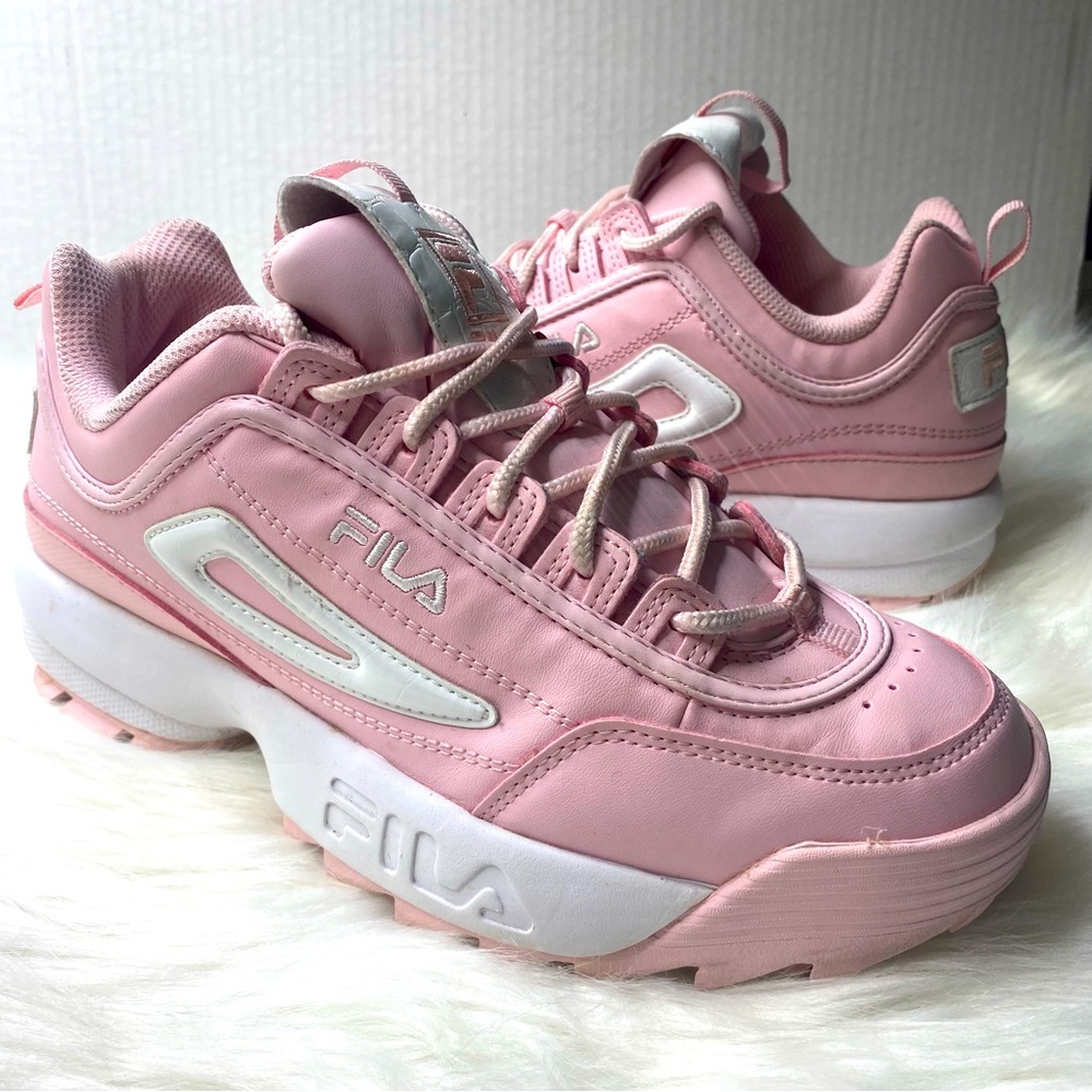 Fila Disruptor 2 chunky platform Athletic Sneaker shoes Pink and white